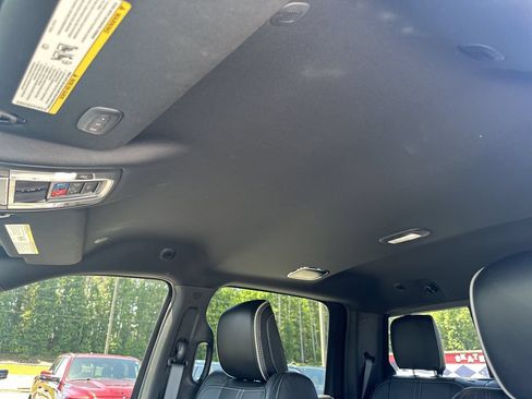 Used 2022 RAM 2500 Limited AWD/4WD image 32