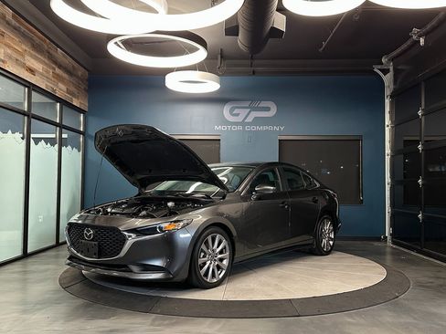 Used 2022 MAZDA MAZDA3 s image 21