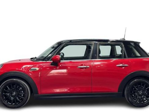Used 2019 MINI Cooper 4-Door Hardtop w/ Signature Upholstery Package FWD image 1