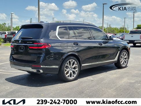 Used 2023 BMW X7 xDrive40i AWD/4WD image 6