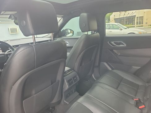 Used 2025 Land Rover Range Rover Velar Dynamic SE AWD/4WD image 15