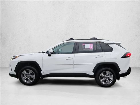 Used 2024 Toyota RAV4 XLE AWD/4WD image 9