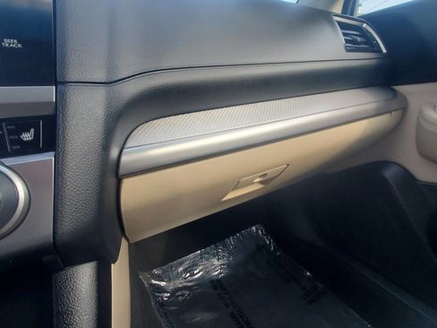 Used 2017 Subaru Outback 2.5i Premium image 21