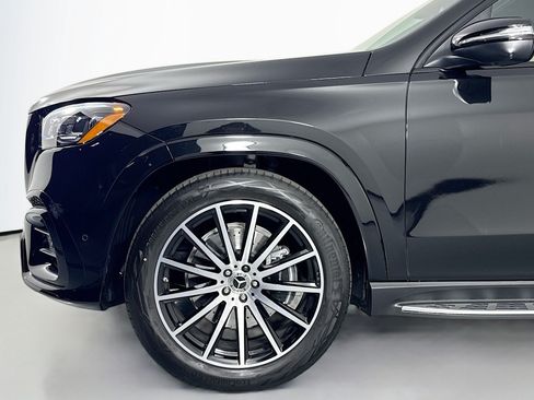 New 2026 Mercedes-Benz GLS 580 4MATIC image 10
