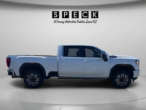 Used 2022 GMC Sierra 3500 Denali AWD/4WD image 6