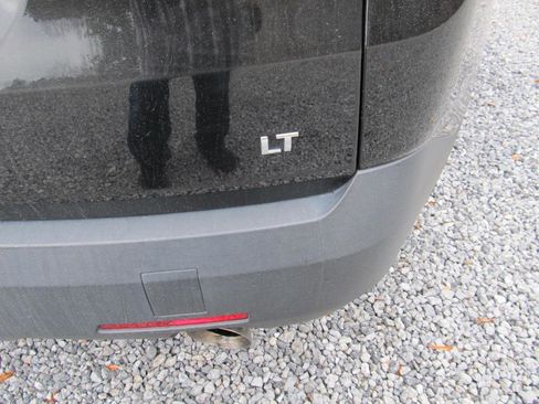 Used 2023 Chevrolet Traverse LT image 14