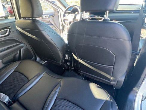 New 2026 Jeep Compass Latitude image 27