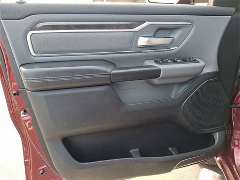 Used 2019 RAM 1500 Big Horn image 12