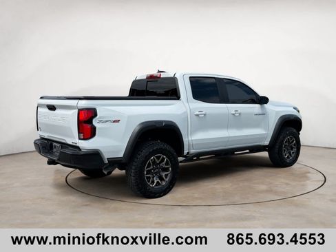 Used 2024 Chevrolet Colorado ZR2 w/ ZR2 Convenience Package III AWD/4WD image 3