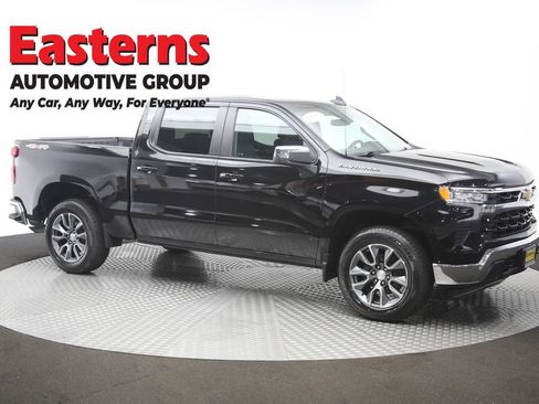 Used 2024 Chevrolet Silverado 1500 LT AWD/4WD image 49