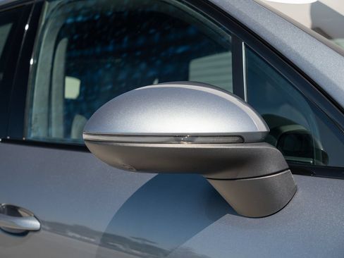 Certified 2026 Porsche Cayenne AWD/4WD image 23
