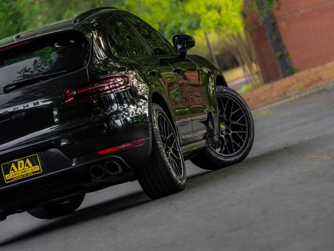 Used 2017 Porsche Macan GTS image 26