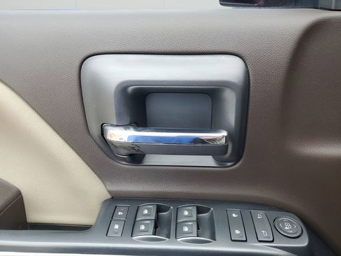 Used 2018 Chevrolet Silverado 1500 LT w/ All Star Edition image 27