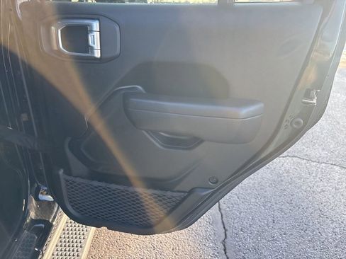 Used 2021 Jeep Wrangler Unlimited Sport image 15