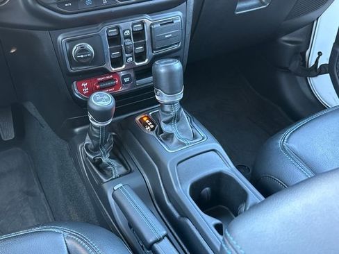 Used 2023 Jeep Wrangler Unlimited Rubicon 4xe image 18