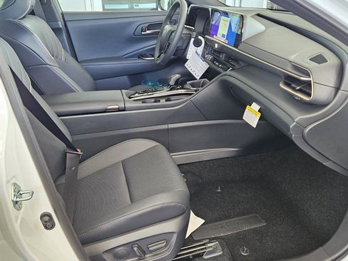 New 2026 Toyota Crown XLE image 10