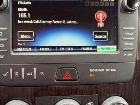 Used 2017 Chevrolet Traverse LT w/ Style and Technology Package FWD image 13