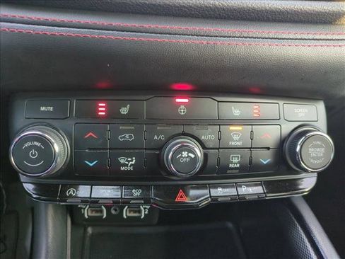 Used 2023 Dodge Durango GT image 15