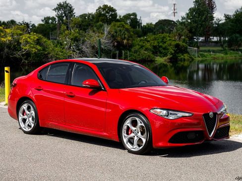 Used 2021 Alfa Romeo Giulia Ti Sport AWD/4WD image 1