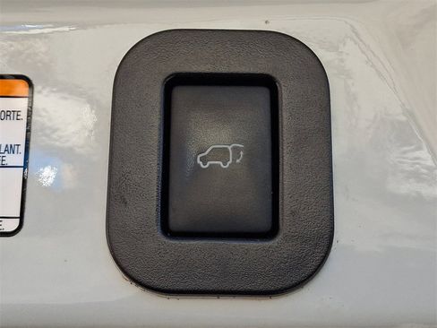 Used 2017 Toyota Sienna XLE Premium image 30