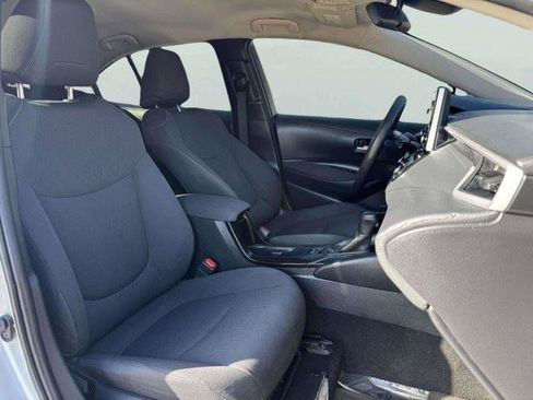 Used 2020 Toyota Corolla LE FWD image 46