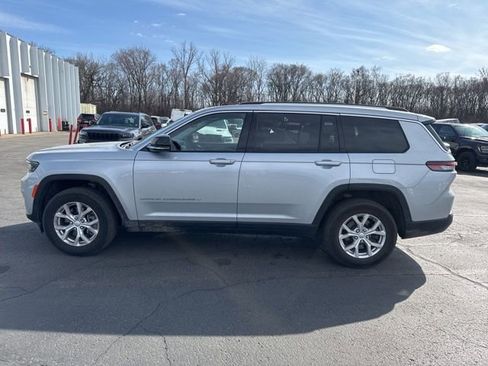 Used 2023 Jeep Grand Cherokee L Limited w/ Trailer Tow Group (B) image 6