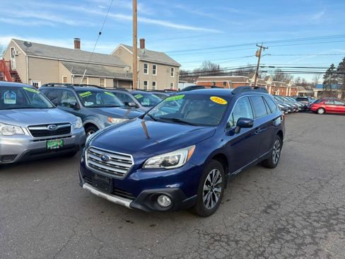 Used 2015 Subaru Outback 2.5i Limited image 2