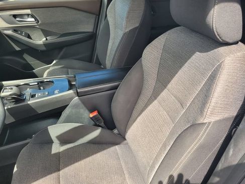 Certified 2023 Nissan Rogue SV FWD image 13