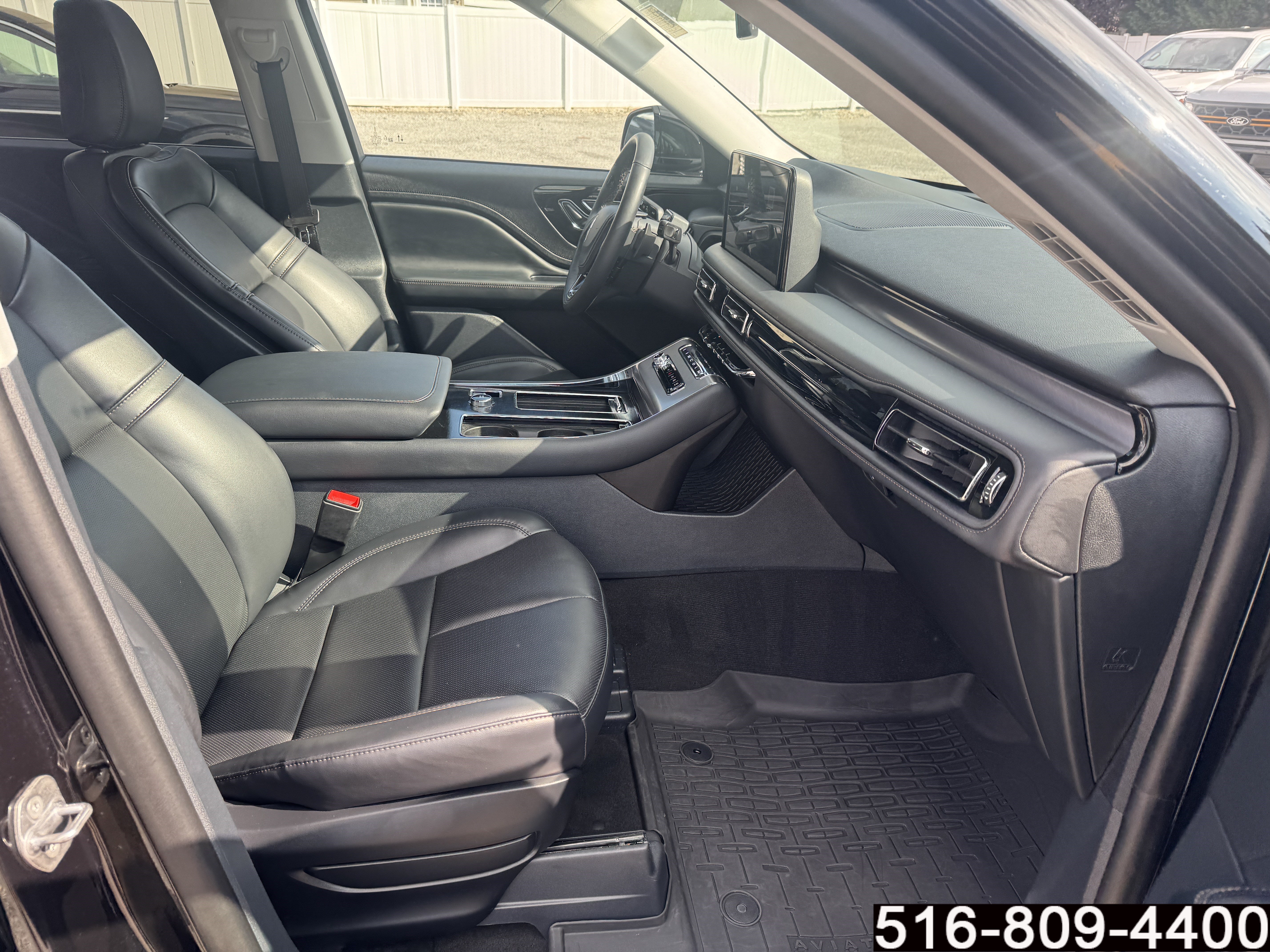 Used 2026 Lincoln Aviator AWD image 29