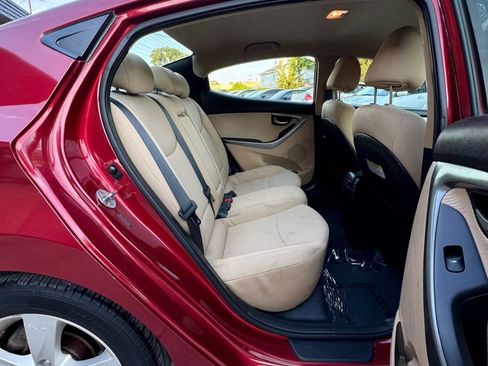 Used 2013 Hyundai Elantra GLS w/ Preferred Pkg image 9