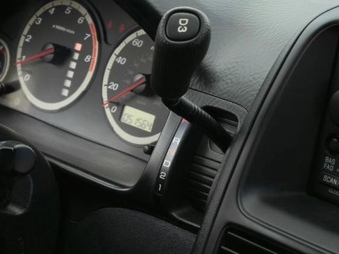 Used 2006 Honda CR-V LX image 17