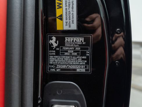 Used 2025 Ferrari Purosangue image 19