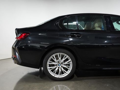 Used 2023 BMW 330i xDrive Sedan w/ Premium Package AWD/4WD image 8