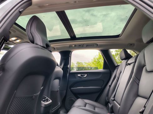 New 2026 Volvo XC60 B5 Ultra w/ Climate Package AWD/4WD image 22