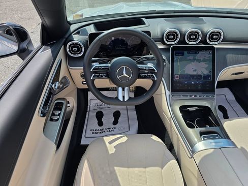 Used 2026 Mercedes-Benz CLE 450 4MATIC Cabriolet image 14