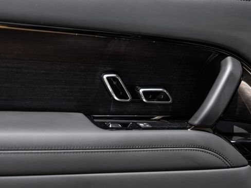 New 2026 Land Rover Range Rover SV AWD/4WD image 60