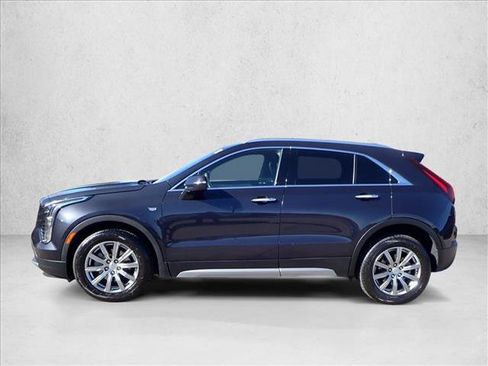 Used 2023 Cadillac XT4 Premium Luxury image 2
