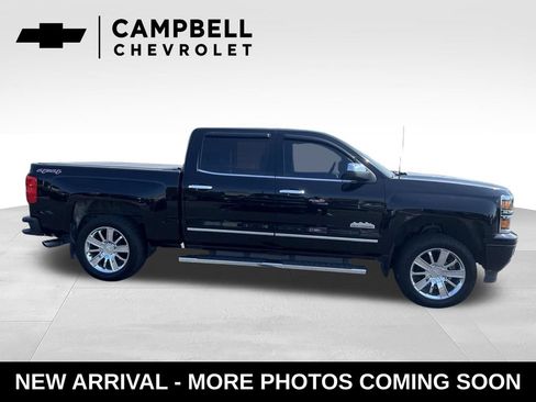 Used 2015 Chevrolet Silverado 1500 High Country w/ High Country Premium Package AWD/4WD image 6