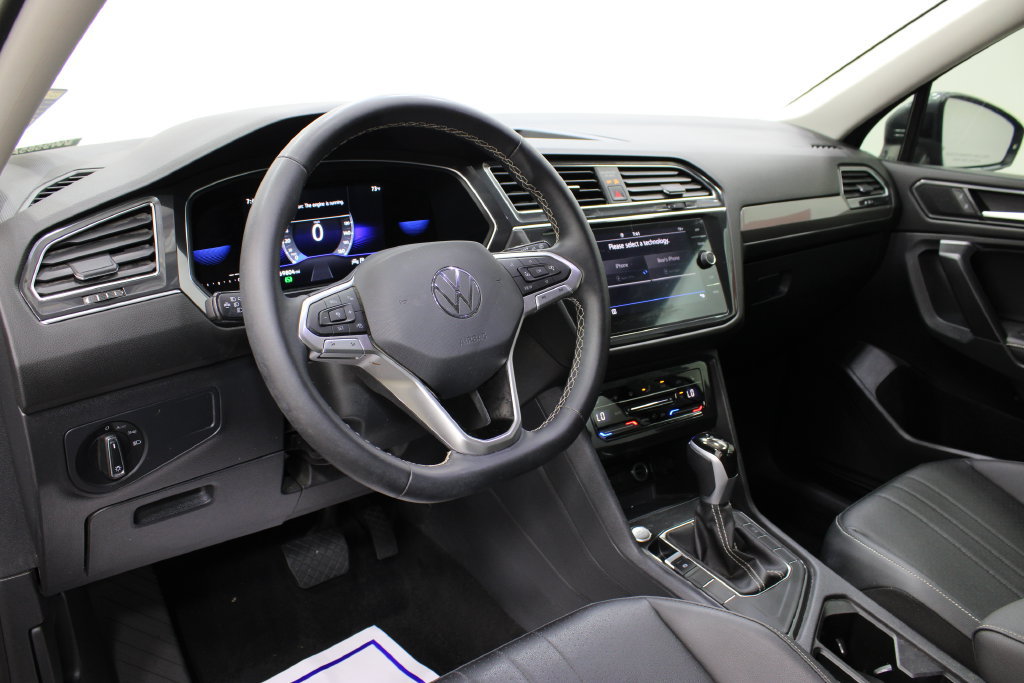 Used 2023 Volkswagen Tiguan SE FWD image 15
