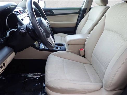 Used 2015 Subaru Outback 2.5i Premium image 11