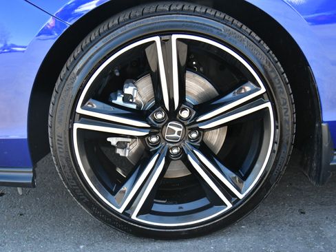 Used 2023 Honda Accord Sport image 12