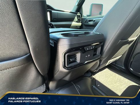 Used 2025 GMC Sierra 2500 AT4 w/ AT4 Premium Plus Package AWD/4WD image 26