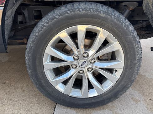 Used 2016 Ford F150 XLT w/ Equipment Group 302A Luxury AWD/4WD image 13