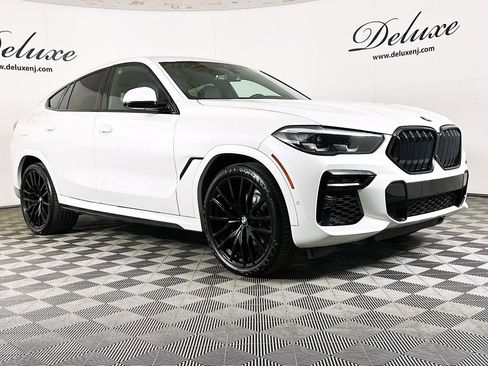 Used 2022 BMW X6 xDrive40i w/ M Sport Package AWD/4WD image 1