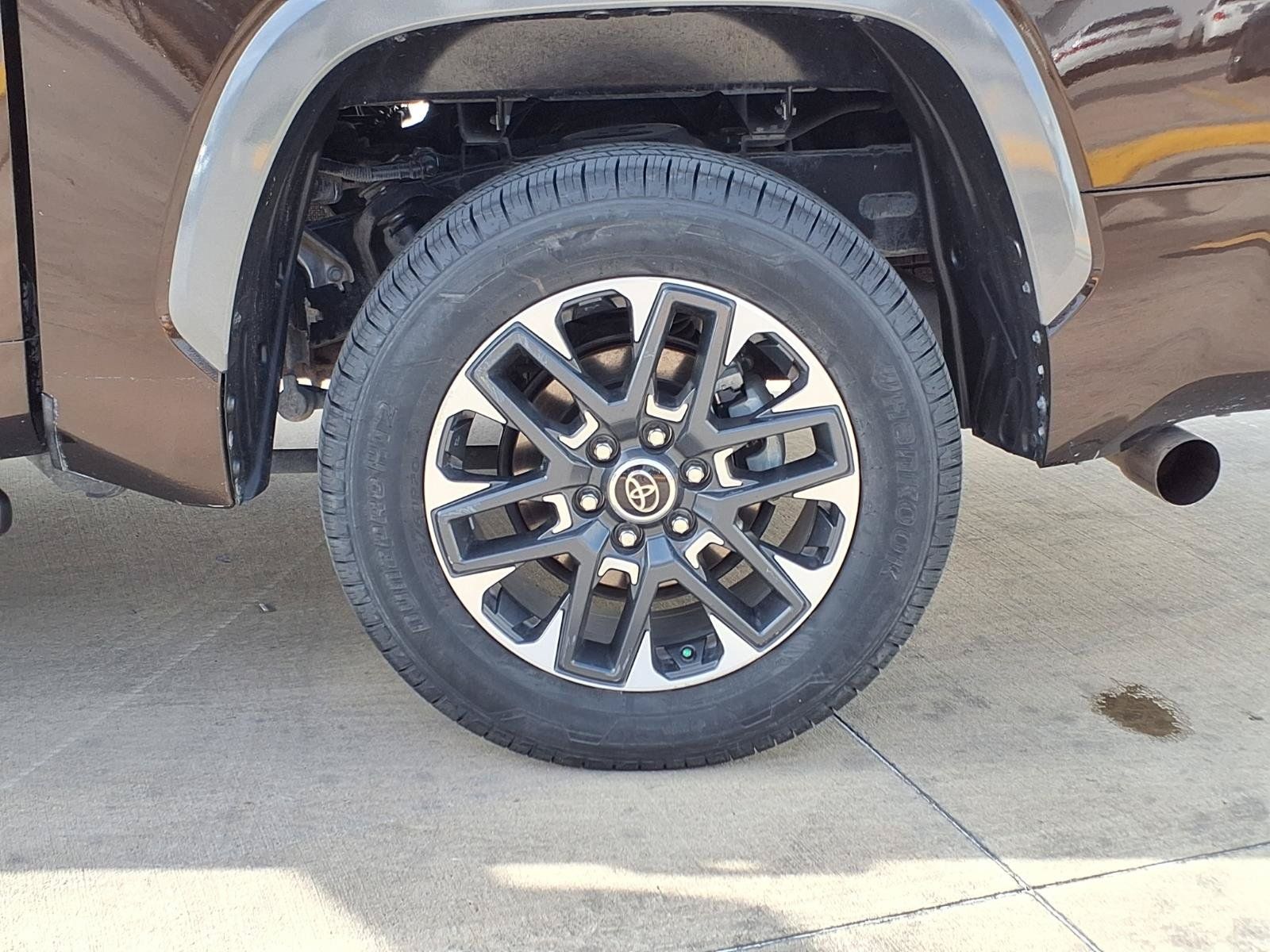 Used 2022 Toyota Tundra Limited RWD image 9