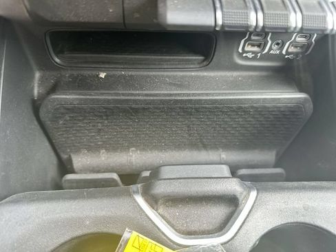 Used 2022 RAM 1500 Big Horn AWD/4WD image 37
