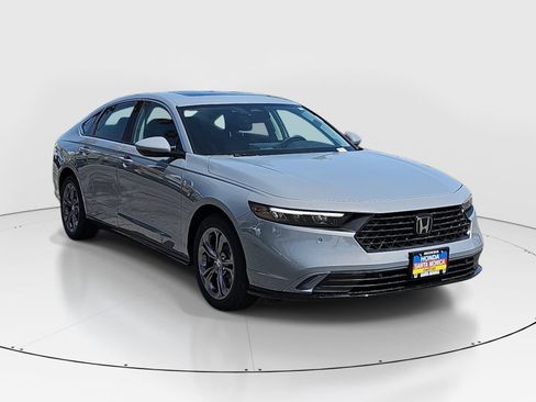 New 2026 Honda Accord EX-L image 3