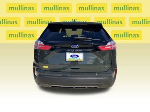 New 2024 Ford Edge SE image 15
