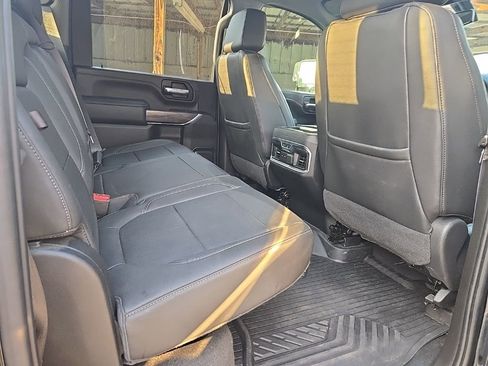 Used 2021 Chevrolet Silverado 2500 LTZ w/ LTZ Plus Package image 4