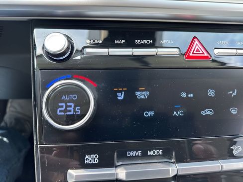 Used 2024 Hyundai Santa Fe SEL image 20